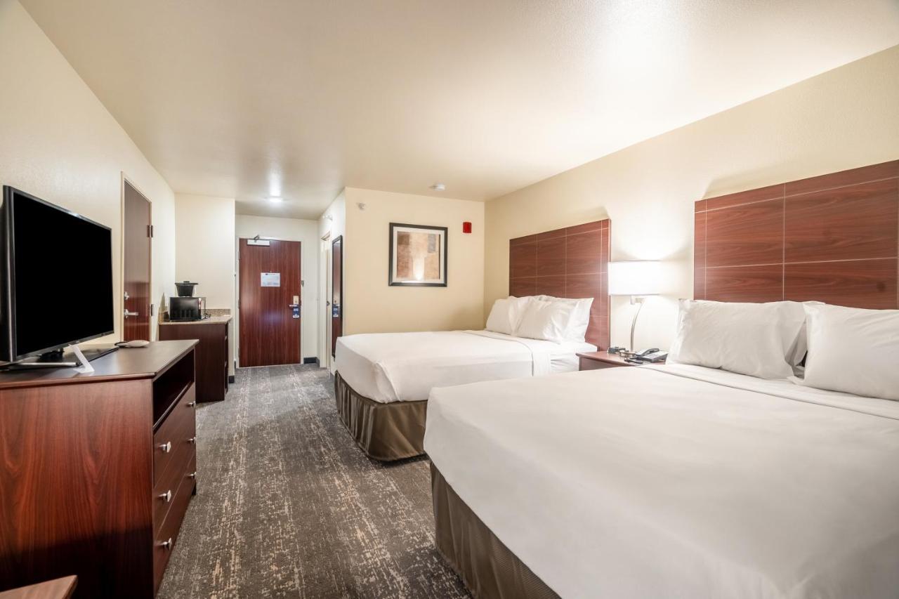 Cobblestone Inn & Suites - Kermit Экстерьер фото